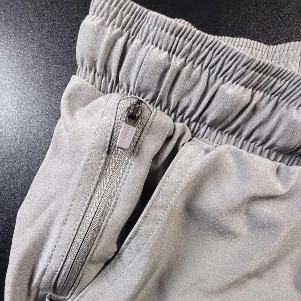 VRST Shorts Mens XL Light Grey Athletic Lined Performance Gym Workout 7.5